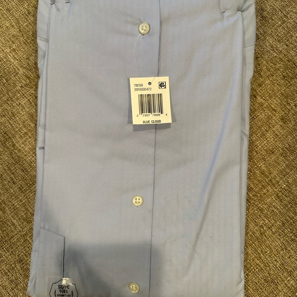 Van Heusen - Picture 5 of 6